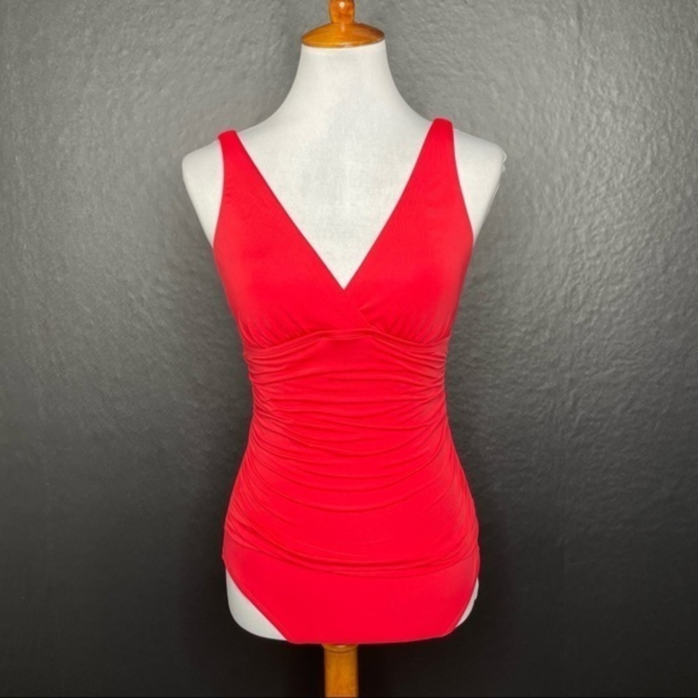 Jantzen Solid Surplus One-Piece Swimsuit Pink womens Size 8 bathing suit